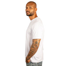 Carregar imagem no visualizador da galeria, Camiseta Masculina Algodão Egípcio Branca Gola C