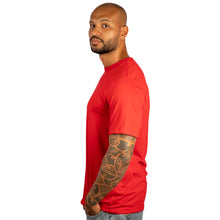 Carregar imagem no visualizador da galeria, Camiseta Masculina Algodão Egípcio Vermelha Gola C