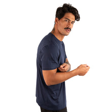 Carregar imagem no visualizador da galeria, Camiseta em Algodão Pima 40.1 - Peruana Legitima - Azul Marinho