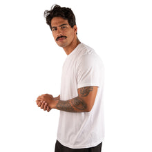Carregar imagem no visualizador da galeria, Camiseta em Algodão Pima 40.1 - Peruana Legitima - Branca