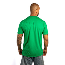 Carregar imagem no visualizador da galeria, Camiseta Masculina Algodão Egípcio Verde Bandeira Gola C