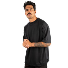 Carregar imagem no visualizador da galeria, Camiseta Oversized Premium Malha Suedine Preta
