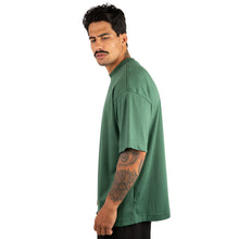 Carregar imagem no visualizador da galeria, Camiseta Oversized Premium Malha Suedine Verde Musgo
