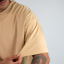 Carregar imagem no visualizador da galeria, Camiseta Oversized Premium Malha Suedine Areia
