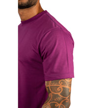 Carregar imagem no visualizador da galeria, Camiseta Masculina Algodão Egípcio Violeta Gola C
