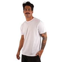 Carregar imagem no visualizador da galeria, Camiseta em Algodão Pima 40.1 - Peruana Legitima - Branca
