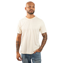 Carregar imagem no visualizador da galeria, Camiseta Masculina Algodão Egípcio Off White Gola C
